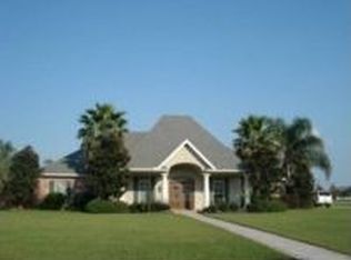 103 Lantana Ct, Broussard, LA 70518
