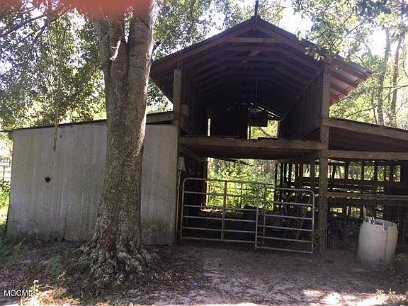 5th image of 2417 Sgt McClain Ln