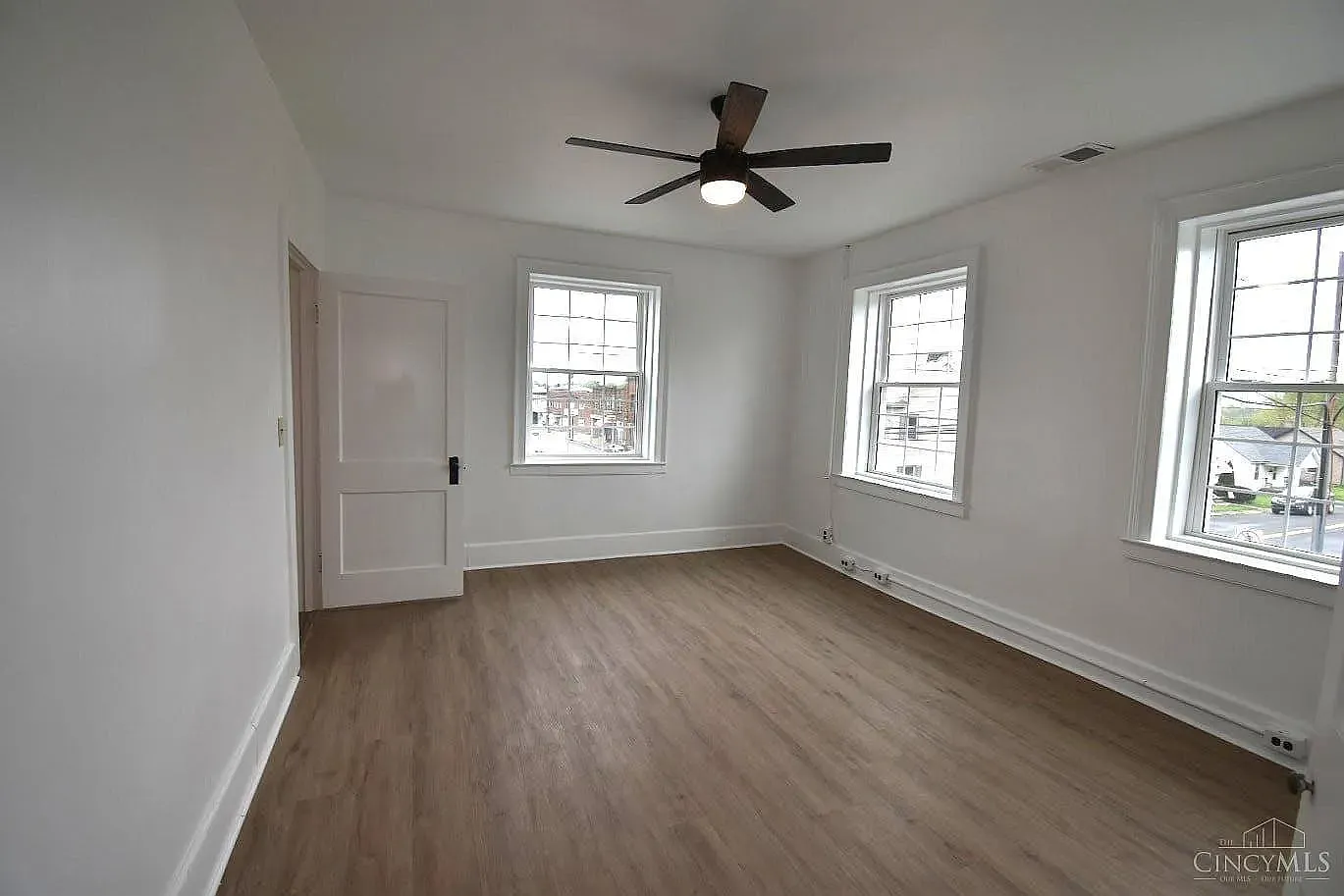 2 bed, $900 — Photo 3