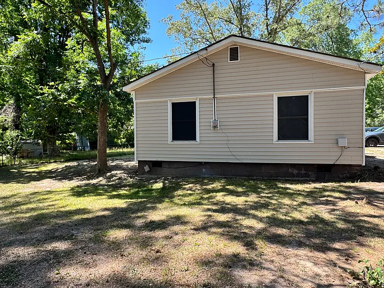 1312 Barnes St — Photo 30