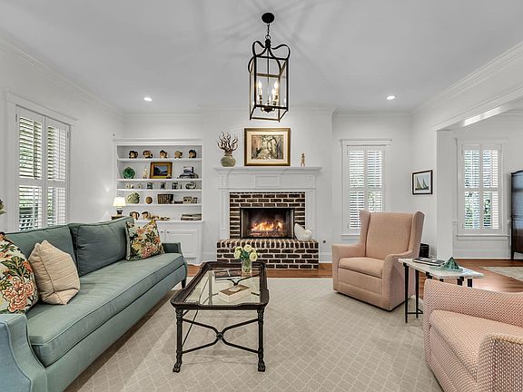 4th image of 50 Hospitality St