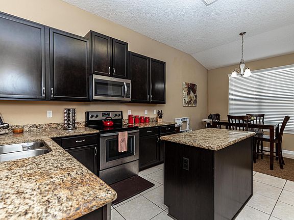 4th image of 6356 Trimpe Ln