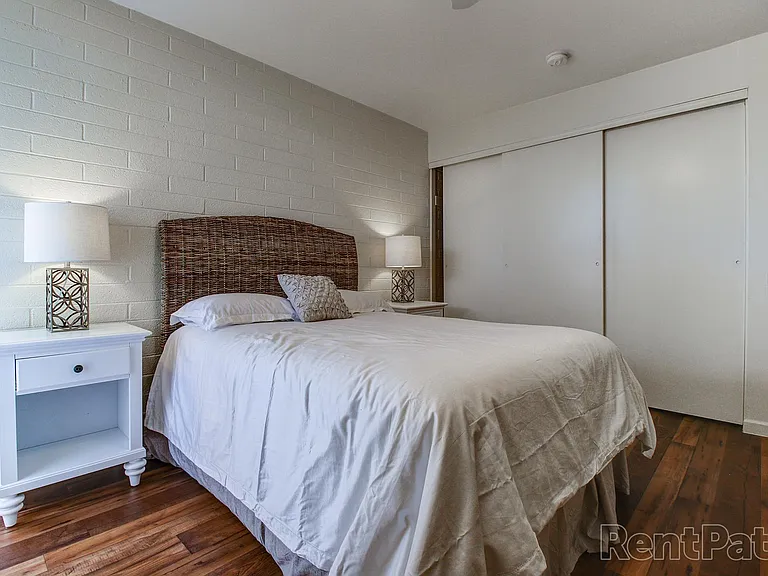 2br Master bedroom