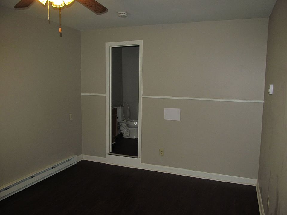 1st image of 125 W Main St #6