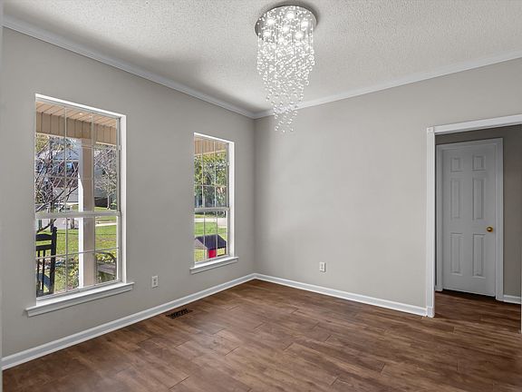 4th image of 116 W Creek Ct