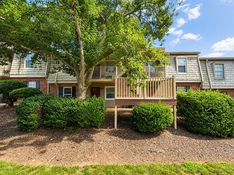 3830 D Country Club Rd — Photo 1
