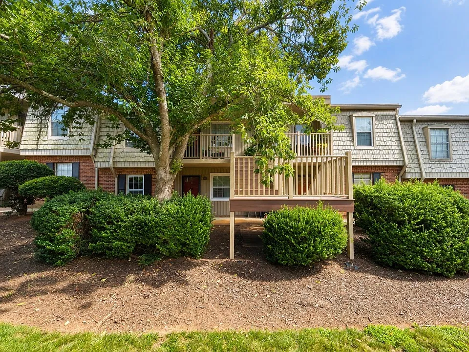 3830 D Country Club Rd