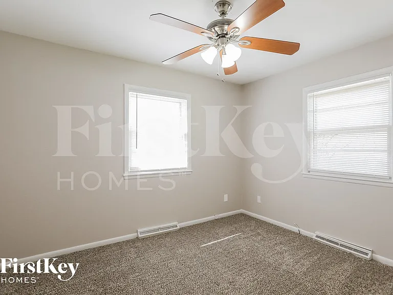 7712 Arlington Ave — Photo 10