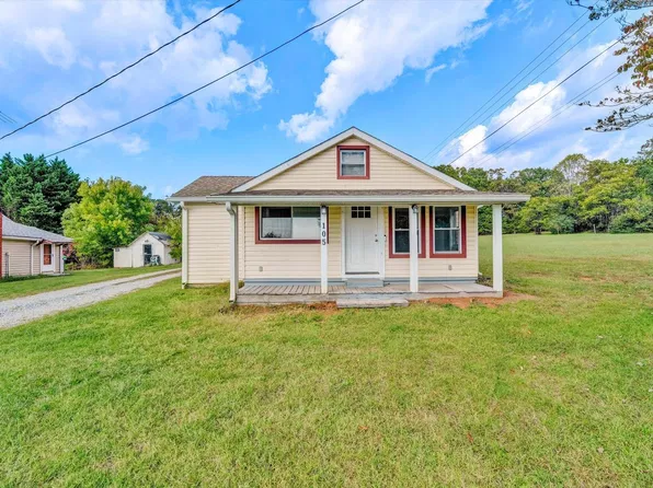 105 Valentine Dr, Lynch Station, VA 24571