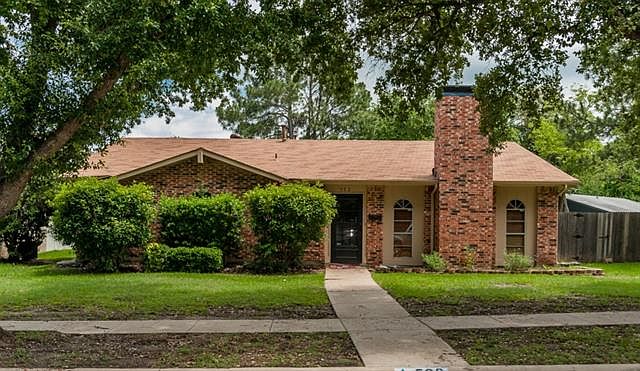 1st image of 502 Aster Dr