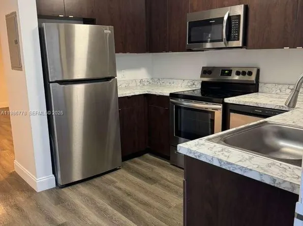 605 Ixoria Ave #15, Fort Pierce, FL 34982