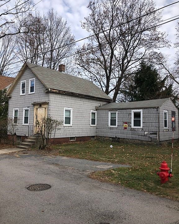 2nd image of 8 Elm St