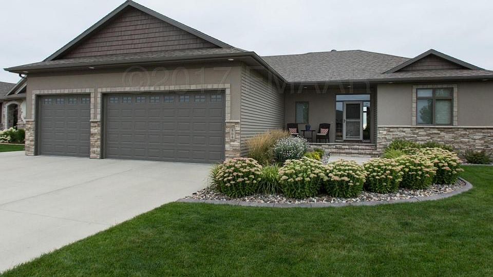 804 36th St S, Moorhead, MN 56560 Zillow