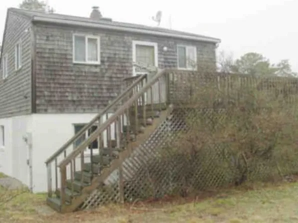 12 Waqua Ave, Edgartown, MA 02539