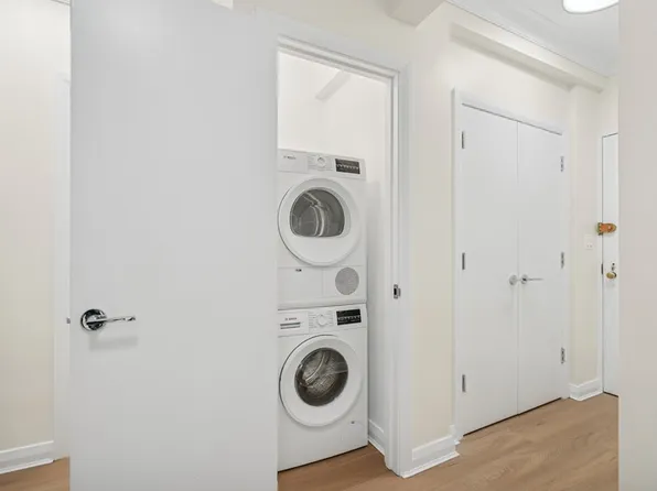 85 East End Avenue image 5 of 28