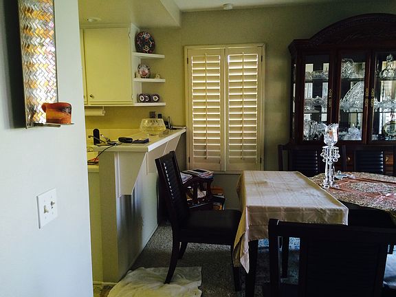 5th image of 423 Deerfield Ave #95