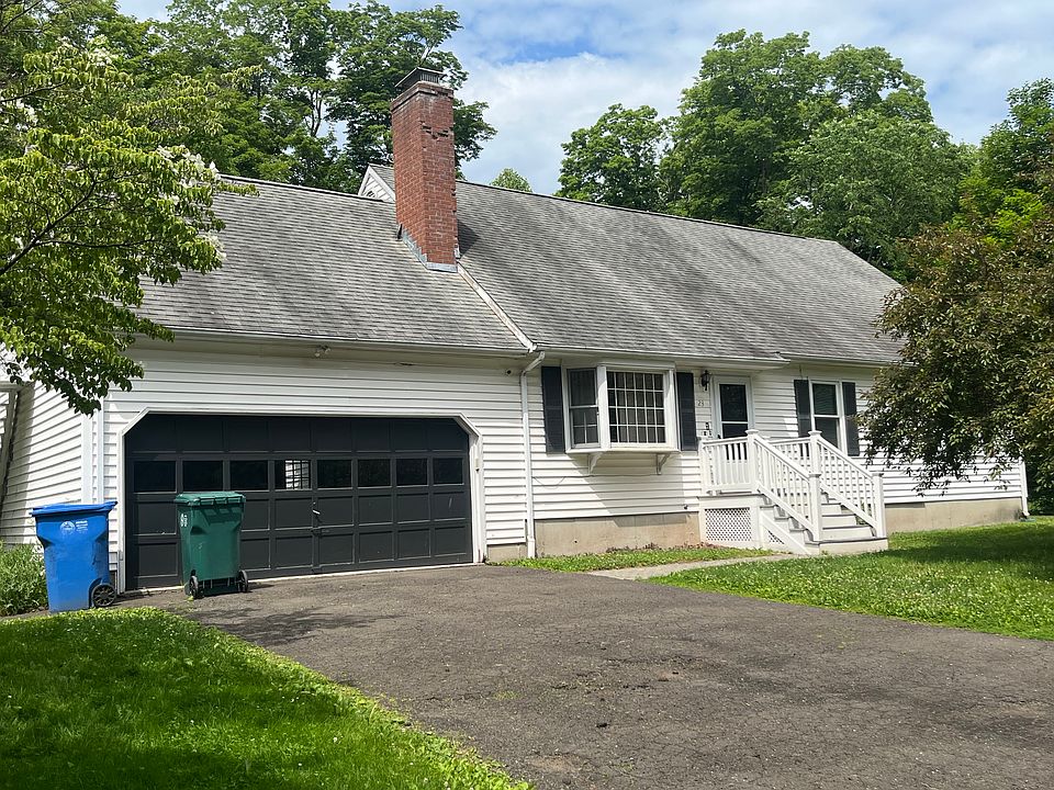 1st image of 23 Hampshire Dr