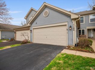 1166 Coldspring Rd, Elgin, IL 60120