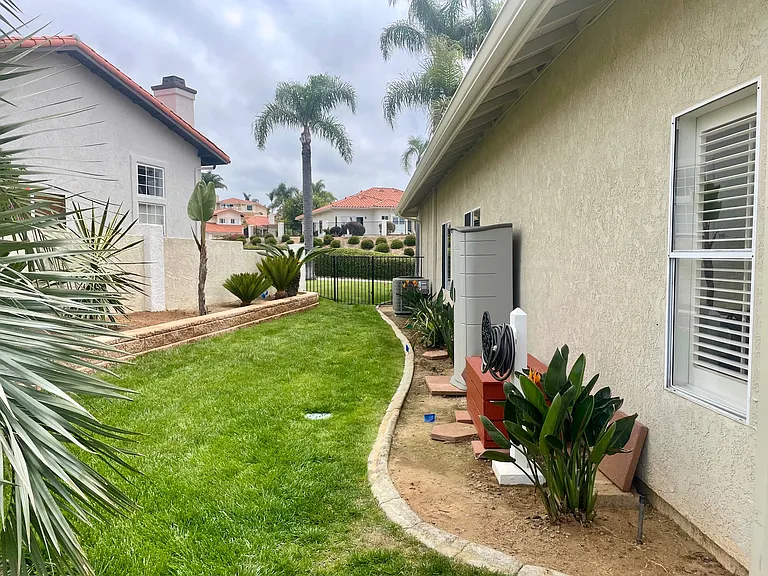 4451 Coastline Ave — Photo 28