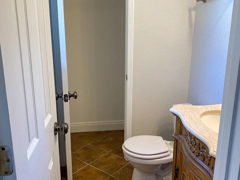 8125 Stonebrook Dr — Photo 10
