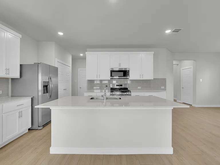 305 Millwood Ln — Photo 19