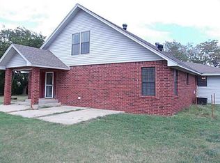 2141 N Hill Dr, Newcastle, OK 73065