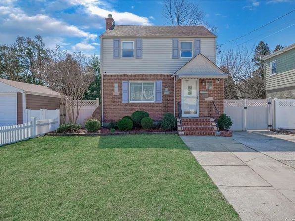 108 Lucille Street, Hempstead, NY 11550