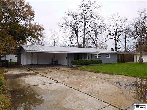 3rd image of 806 Warren Dr