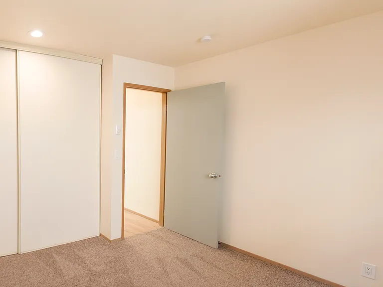 5220 University Way NE #N101 — Photo 7