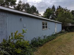 8435 Ridge Rd, Gasport, NY 14067