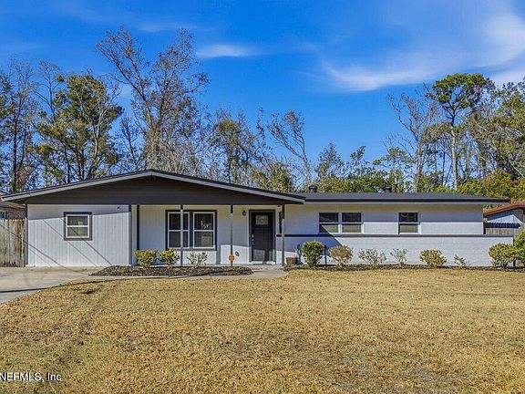 2nd image of 8133 JOFFRE Drive
