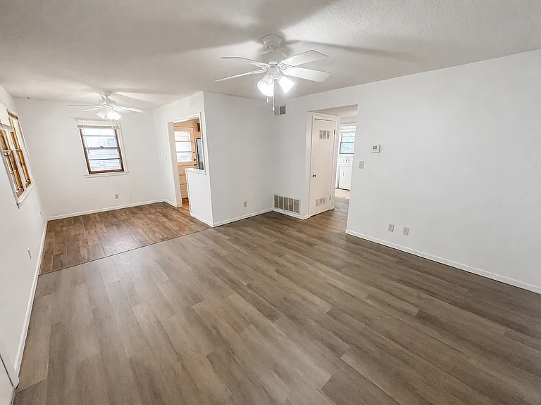 730 E Culton St #4 — Photo 4