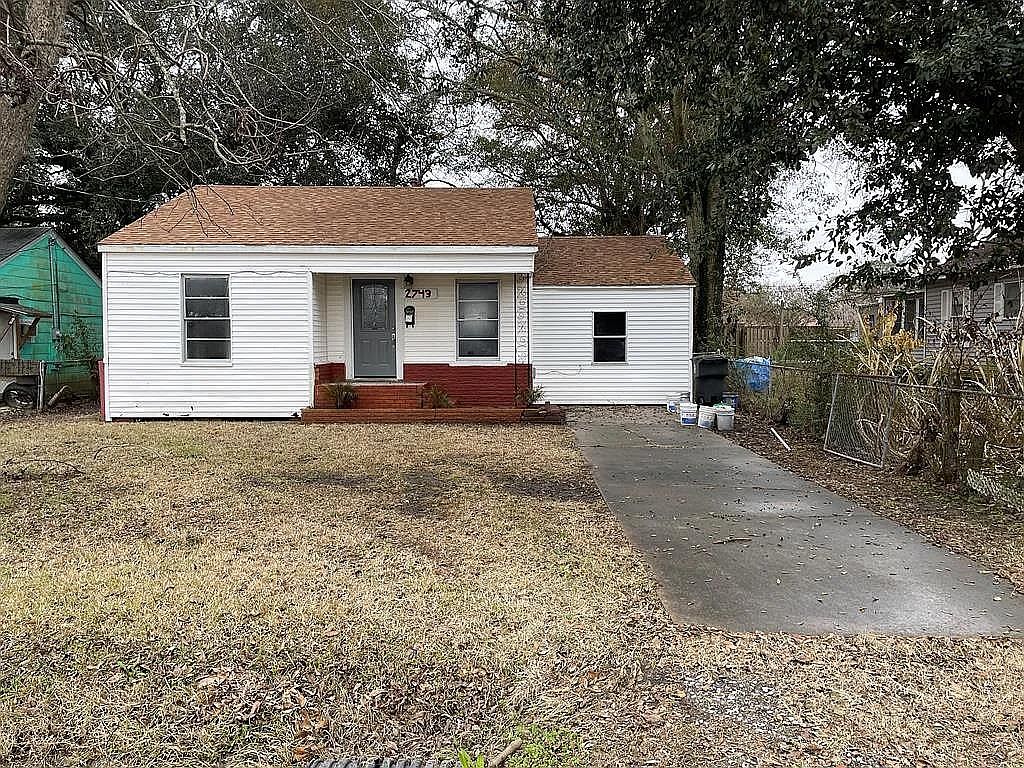 2743 Montrose Ave, Groves, TX 77619 MLS 240426 Zillow