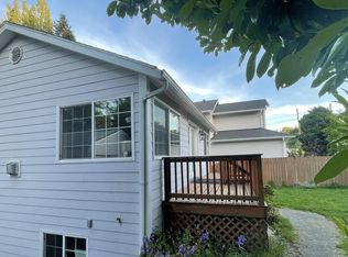 19520 55th Ave NE, Kenmore, WA 98028