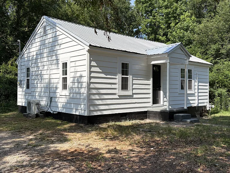 483 Purdy Rd — Photo 2