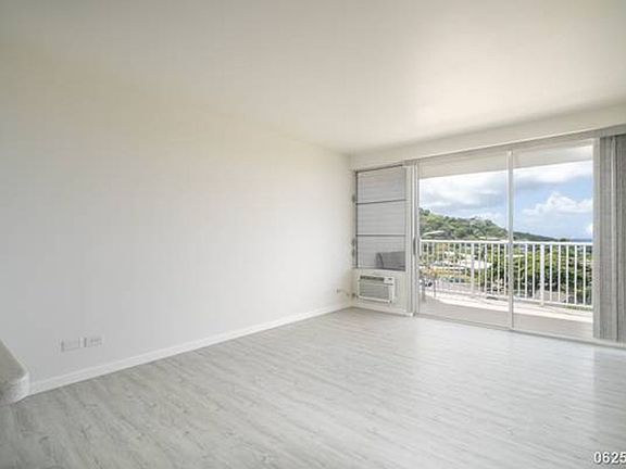 4th image of 4970 Kilauea Ave APT 402