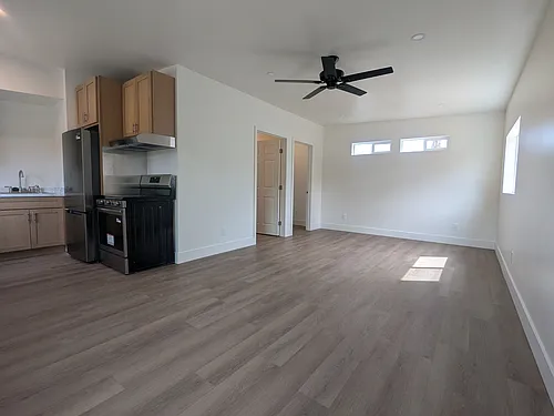 1002 S Ash Ave #A Photo 1