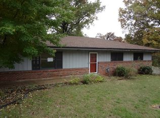 781 Santa Fe Dr, Forsyth, MO 65653
