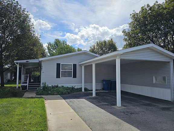 3rd image of 1585 Andrew Pl #321