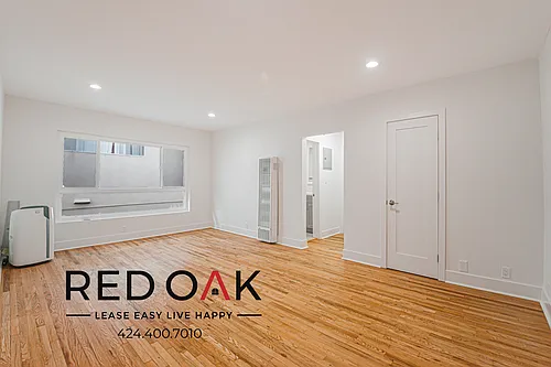 120 S Oxford Ave #8 Photo 1
