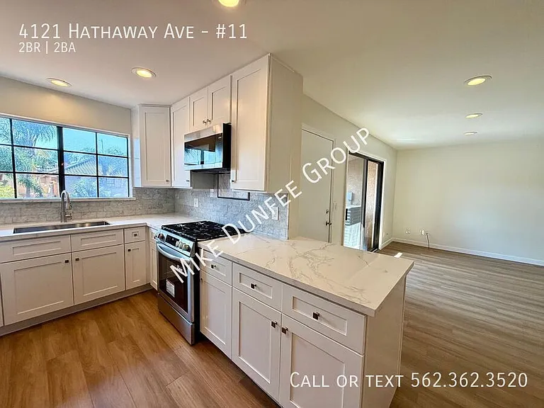 4121 Hathaway Ave #11 — Photo 3