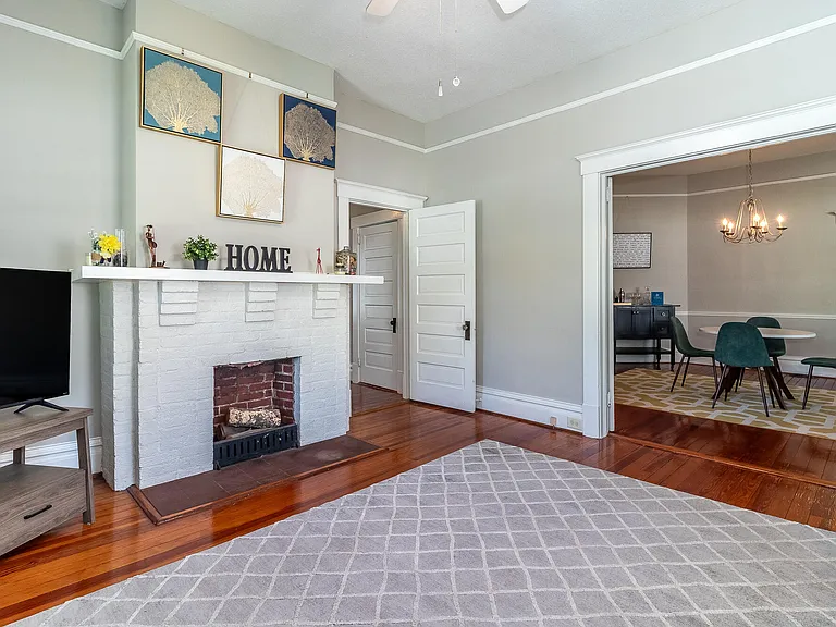 1117 Cobb St — Photo 5