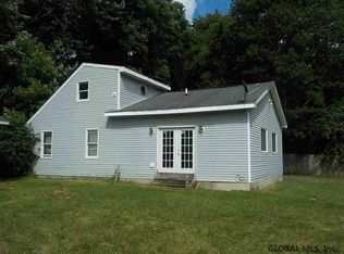 240 Clement Ave, Schenectady, NY 12304