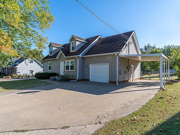 2nd image of 309 Northridge Dr
