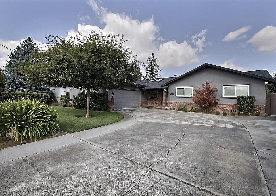 1st image of 1227 Arroyo Seco Dr