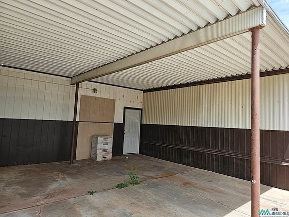 2nd image of 2200 N Whippoorwill Way