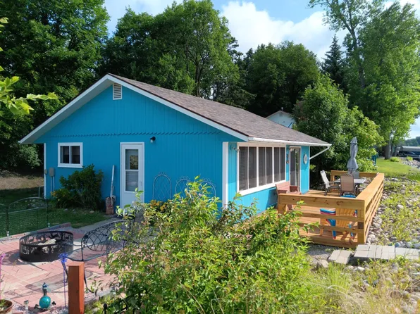 10259 S Rachel Rd SW, Farwell, MN 56327