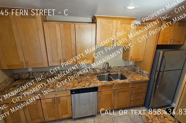1645 Fern St #C — Photo 5