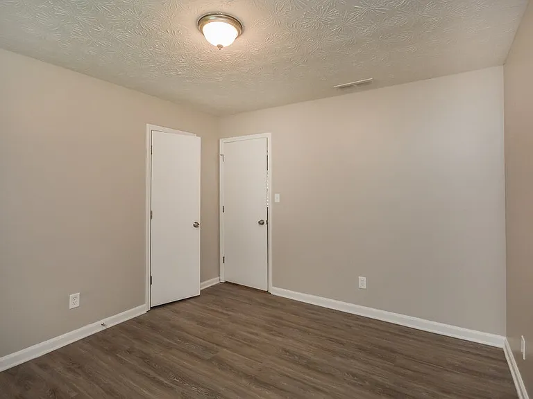 417 Willow Ct SE — Photo 11