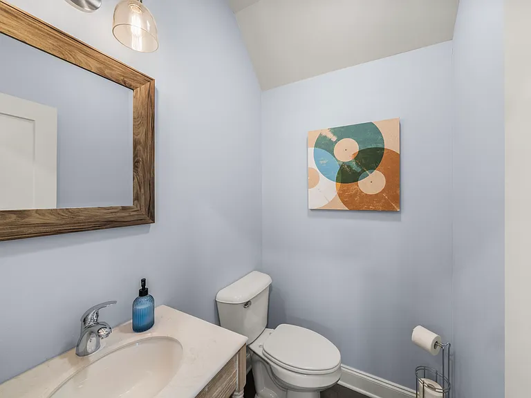 2201 Fairmont Blvd — Photo 5
